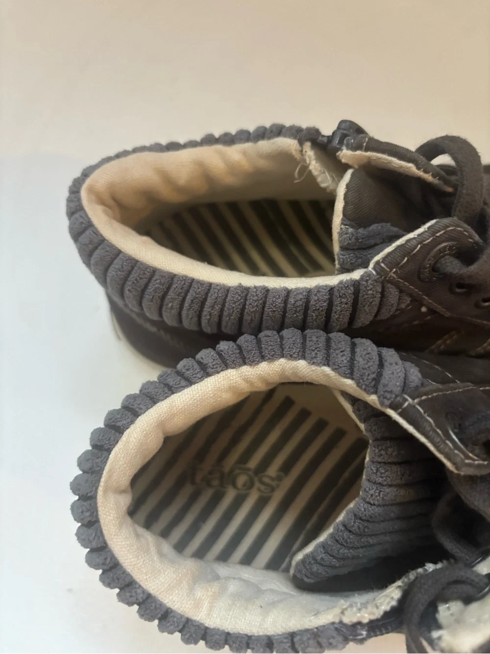 Taos Footwear taos startup